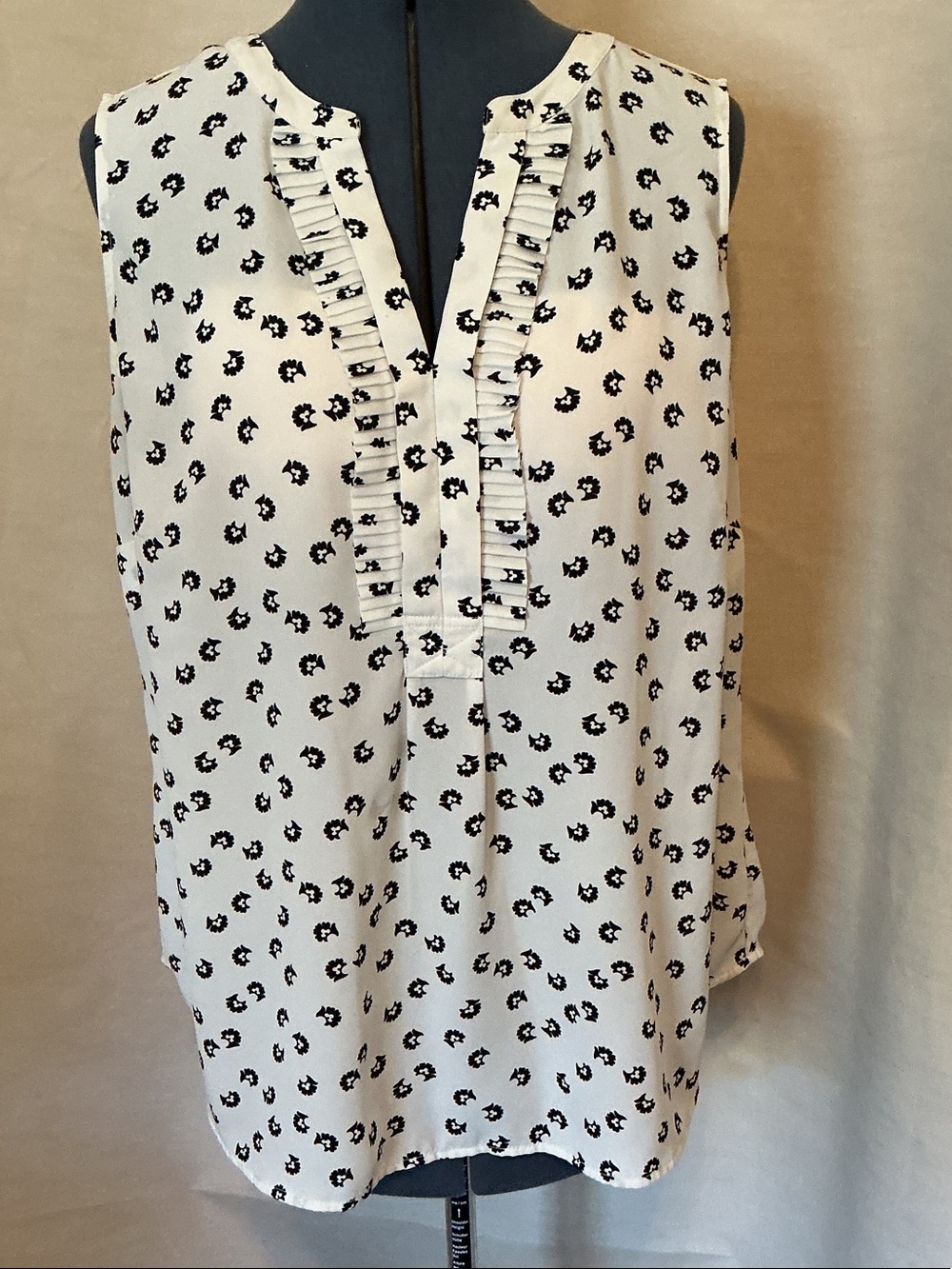 Talbots White Sleeveless Printed Ruffle-Trim Camisole